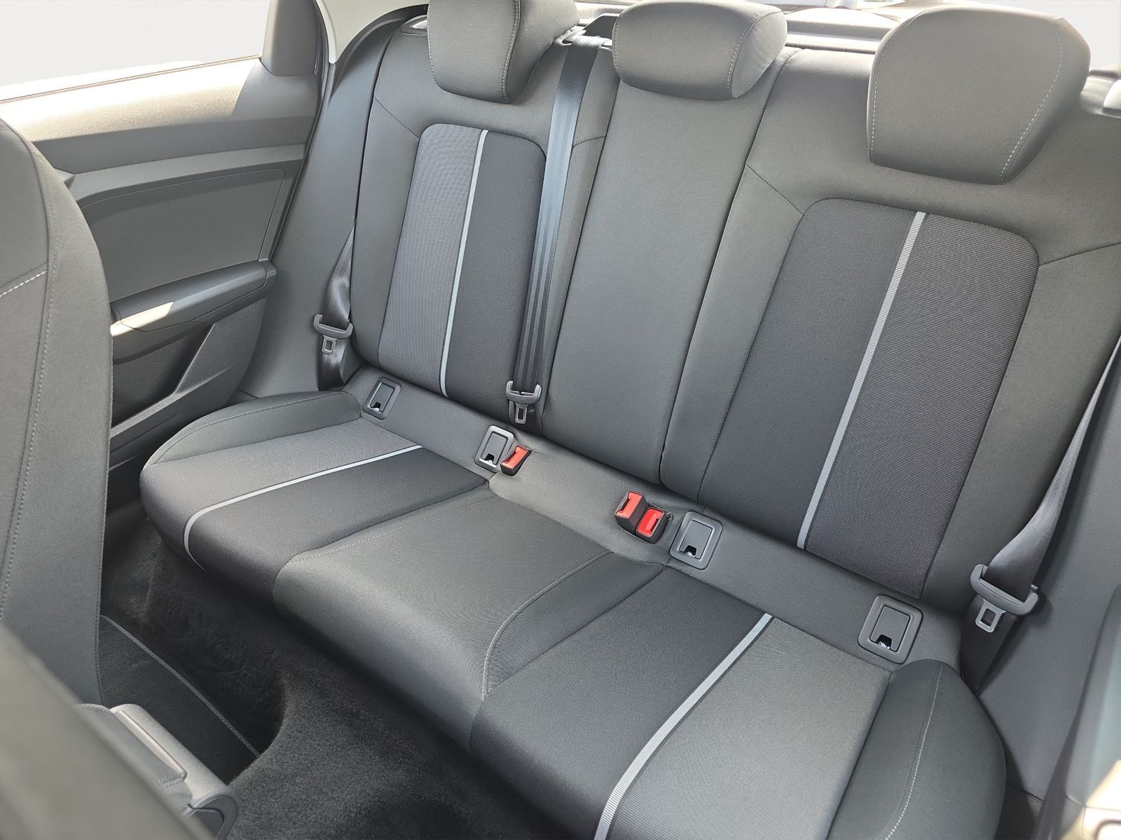 Audi A1 Sportback 25 1.0 TFSI advanced - Samsaru's Car Outlet