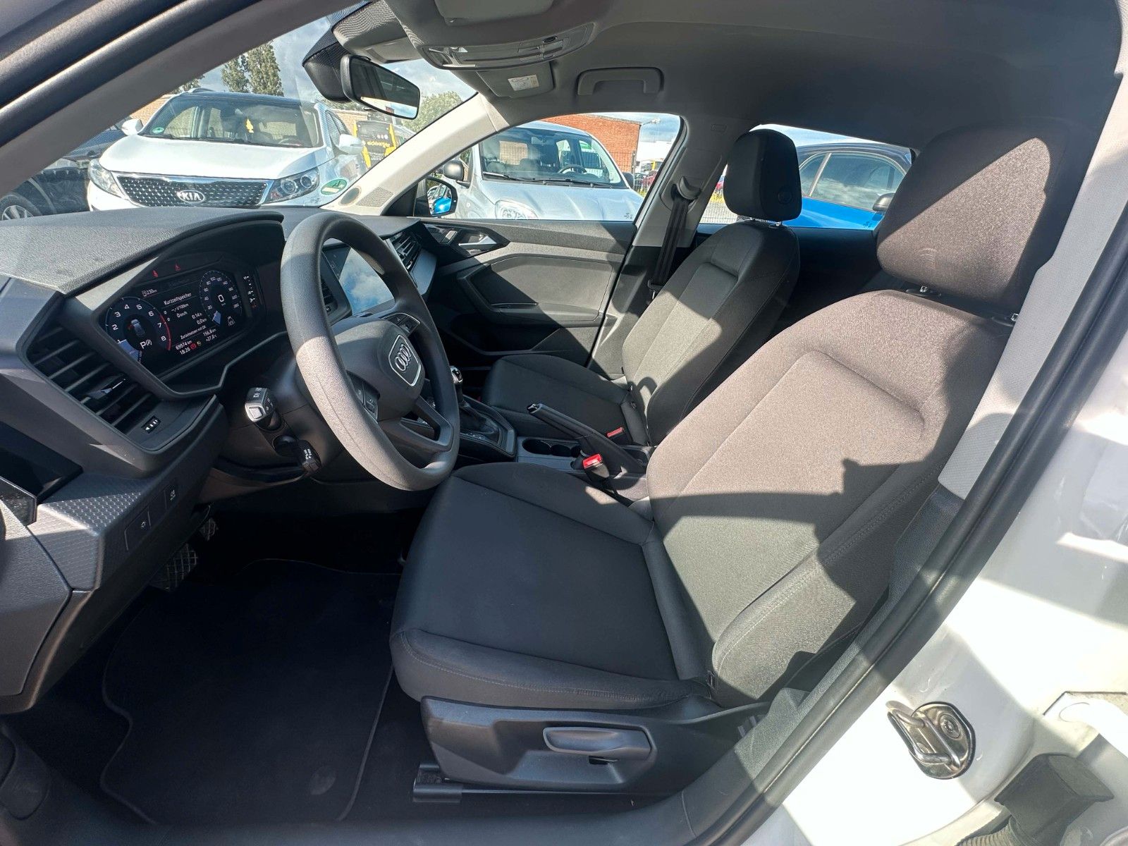 Audi A1 Sportback 30 TFSI Advanced - Samsaru's Car Outlet