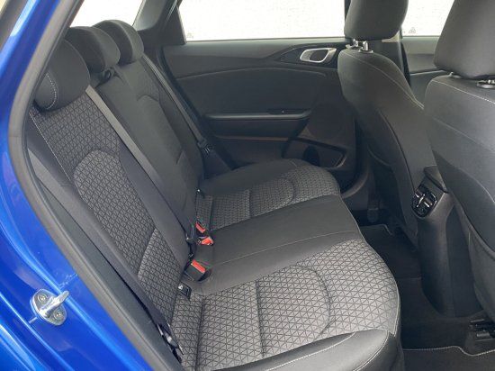 Kia Ceed Sportswagon 1.6 GDI DCT Plug-in Hybrid - Samsaru's Car Outlet