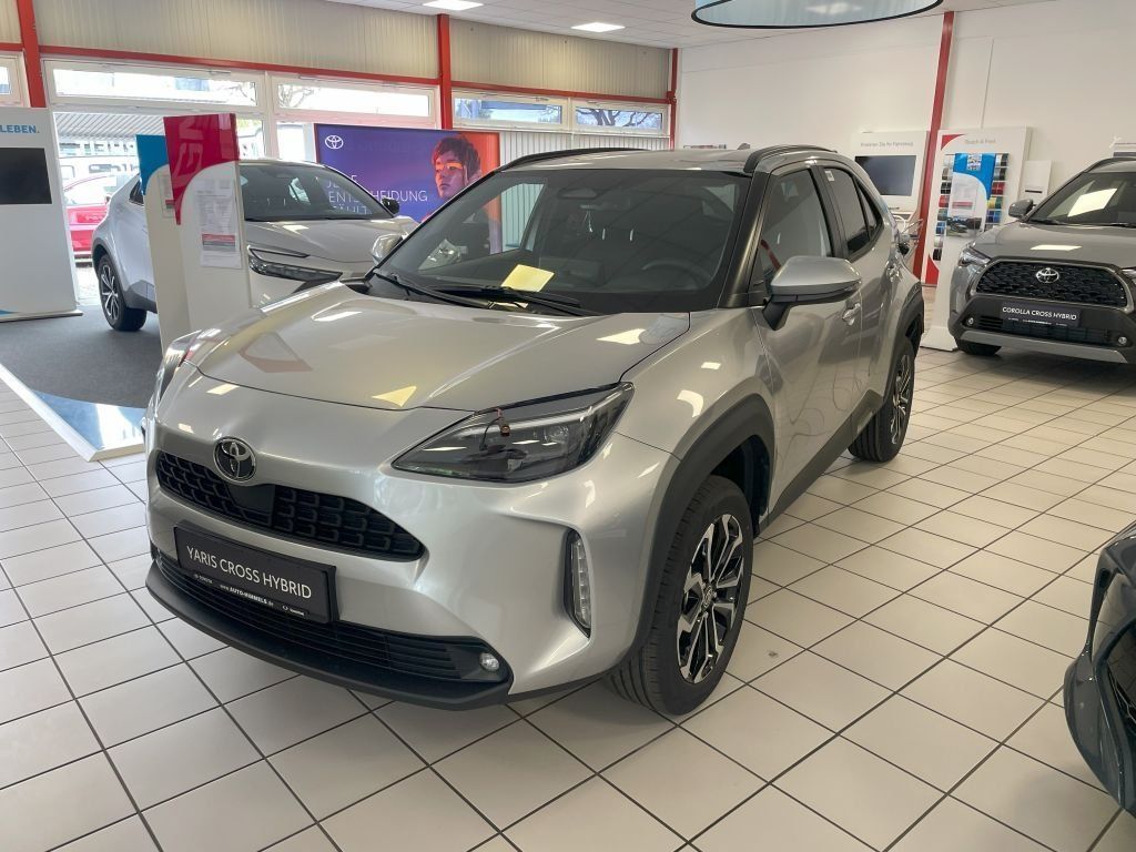 Toyota Yaris Cross Hybrid 130 1,5 VVT-i Teamplayer, *Wi