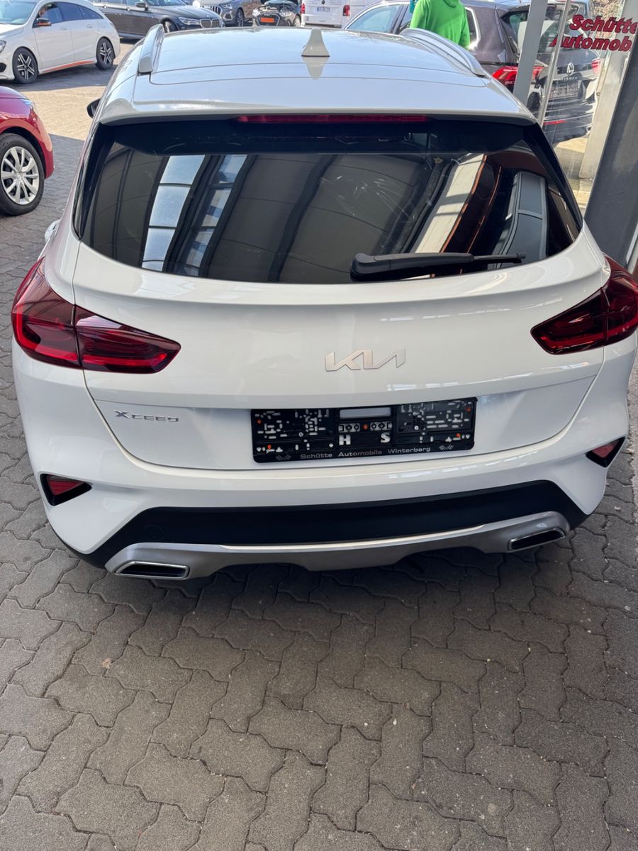 Kia XCeed Platinum Edition - Samsaru's Car Outlet