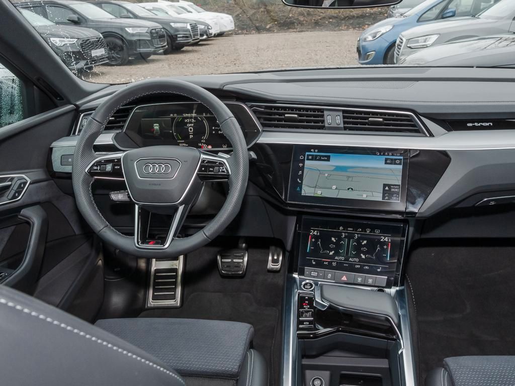 Audi Q8 Sportback 55 e-tron S line - Samsaru's Car Outlet