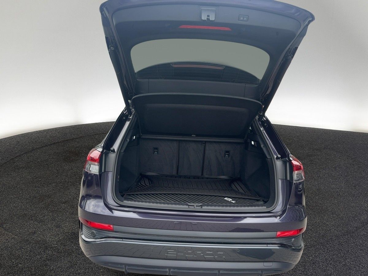 Audi Q4 50 e-tron S line quattro AHK Navi Panorama