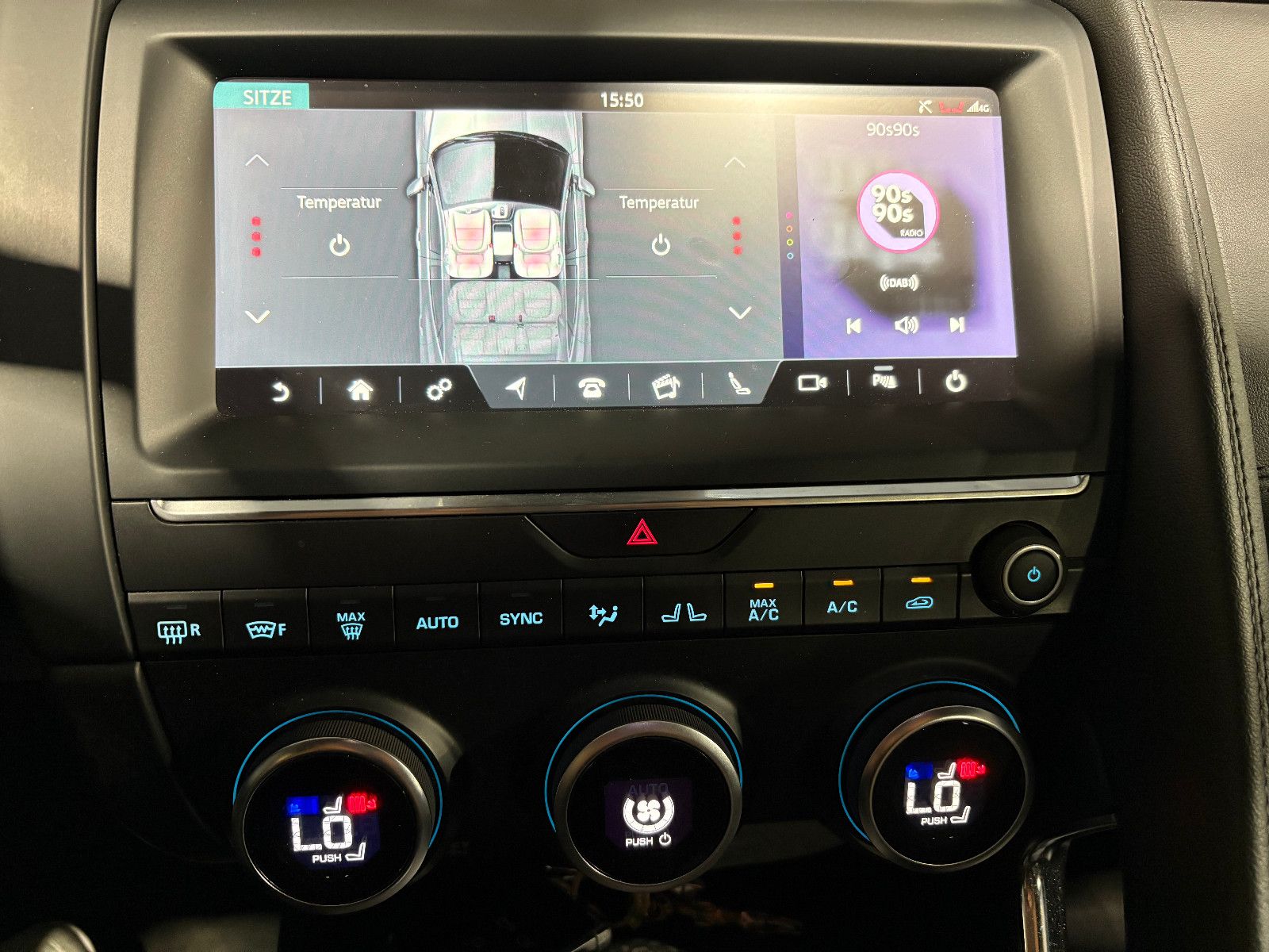 Jaguar E-PACE S/NAVI/KAMERA/APPLE/ACC/SHZ/KLIMA/TOTWINK
