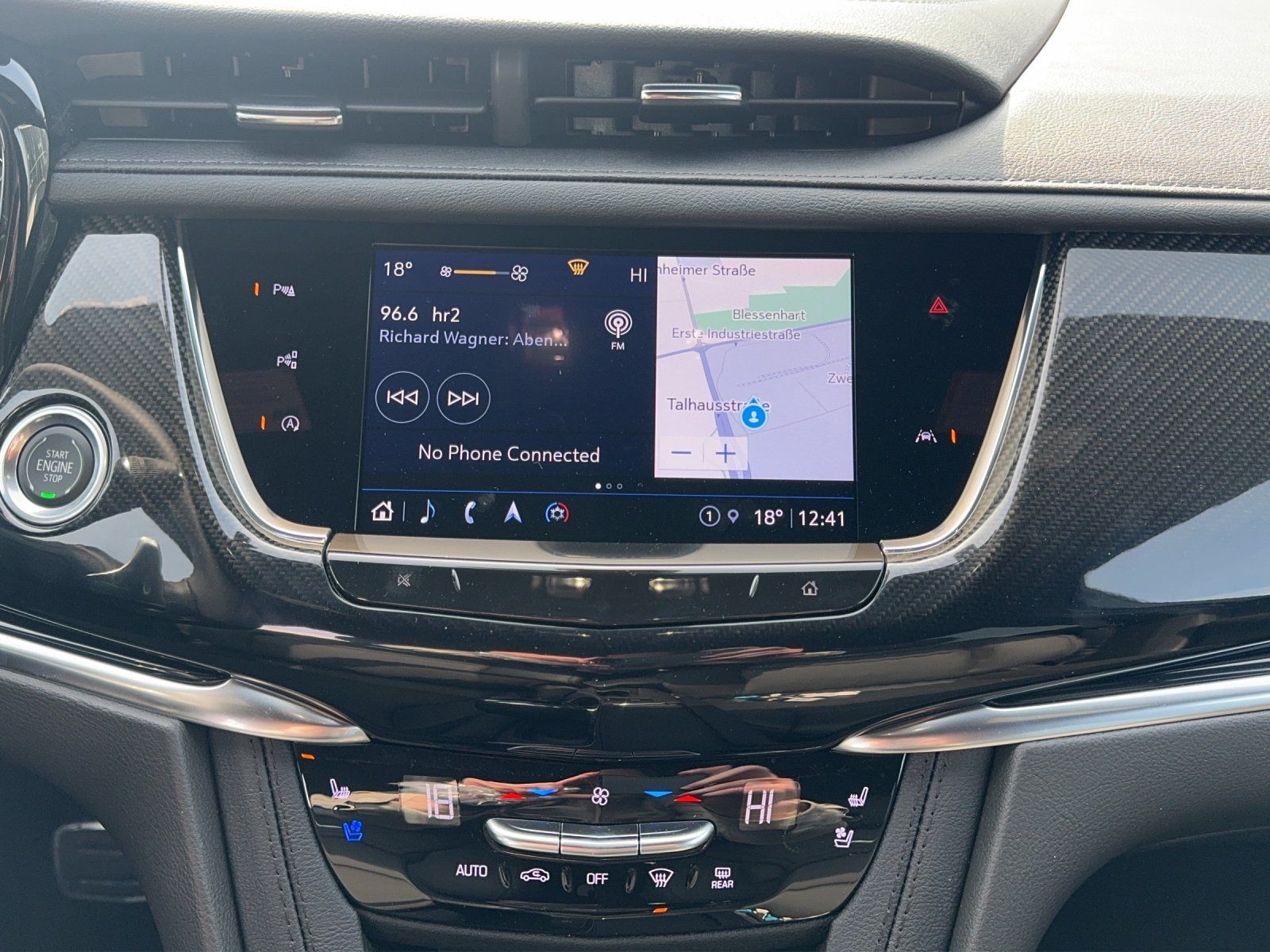 Cadillac XT6 Sport 3.6 AWD 7-SITZE/AHK/BELÜFTUNG/PANO/NAV