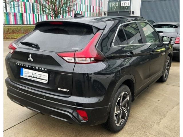 Mitsubishi Eclipse Cross Plus Select Black Hybrid 4WD 2.4 M