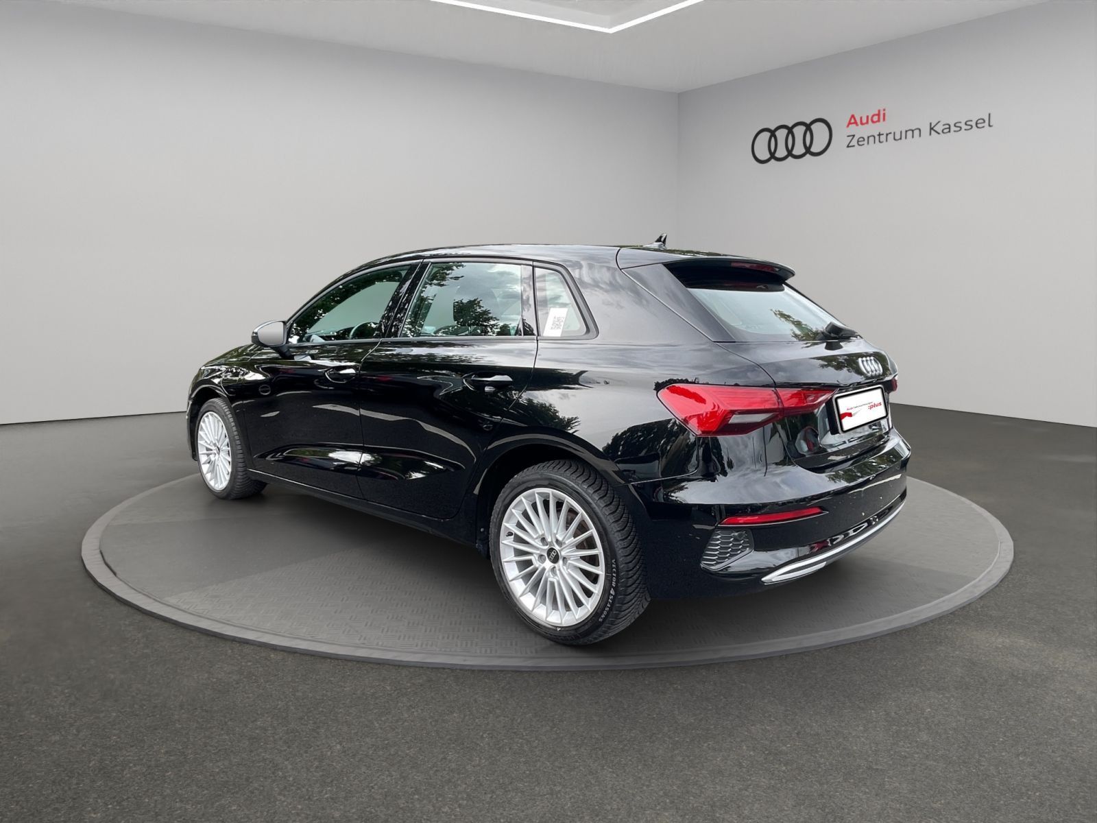 Audi A3 Sportback 40 TFSI e LED Navi PDC AHK