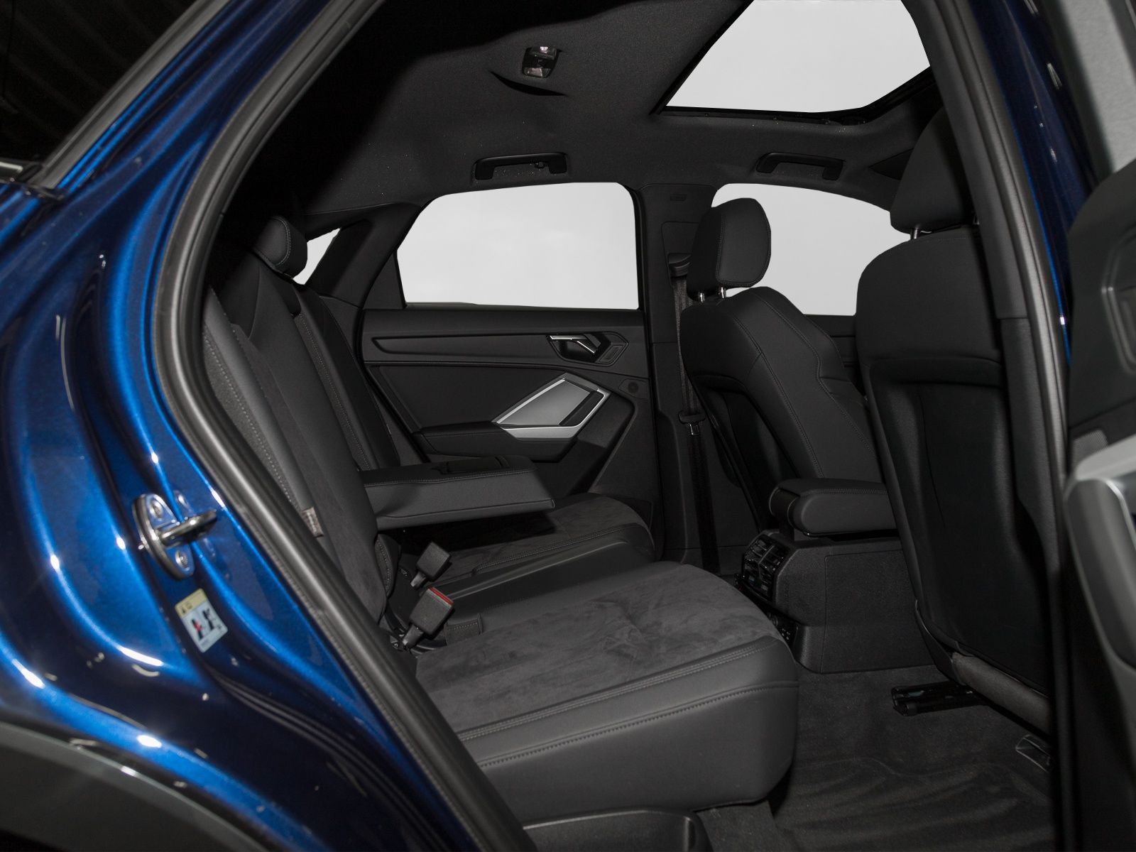 Audi Q3 Sportback 40 TFSI Q S LINE - Samsaru's Car Outlet