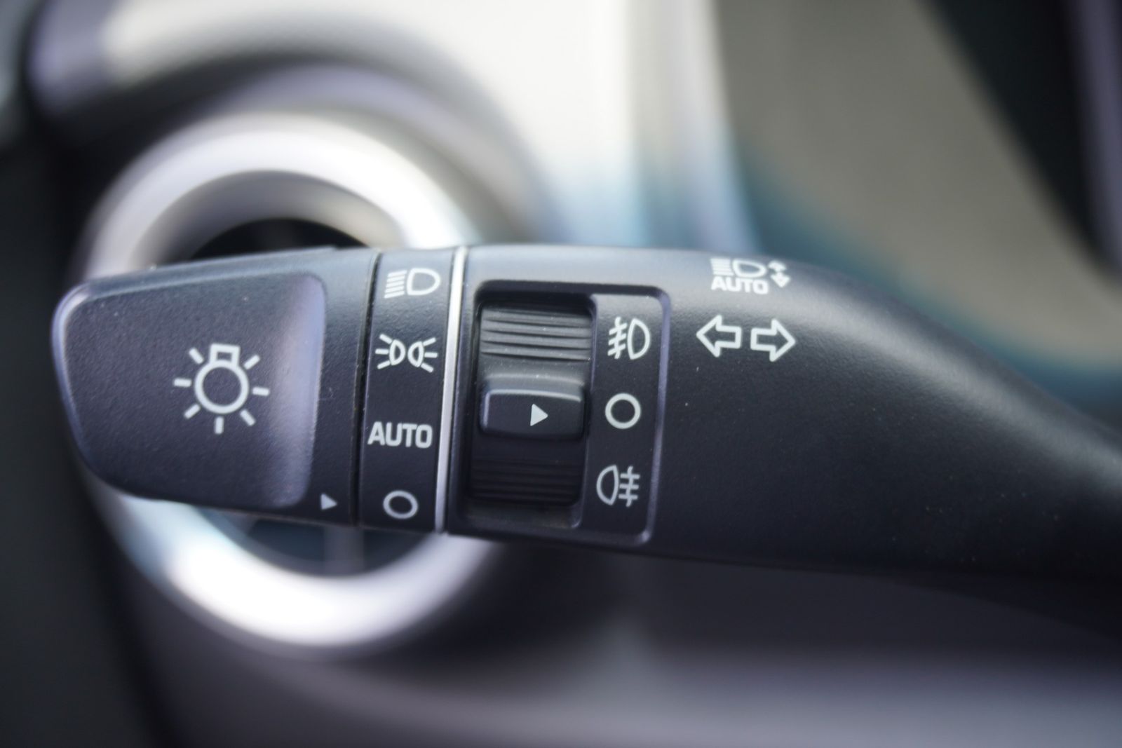 Hyundai Kona 1.0 T-GDI Pure 2WD - Samsaru's Car Outlet