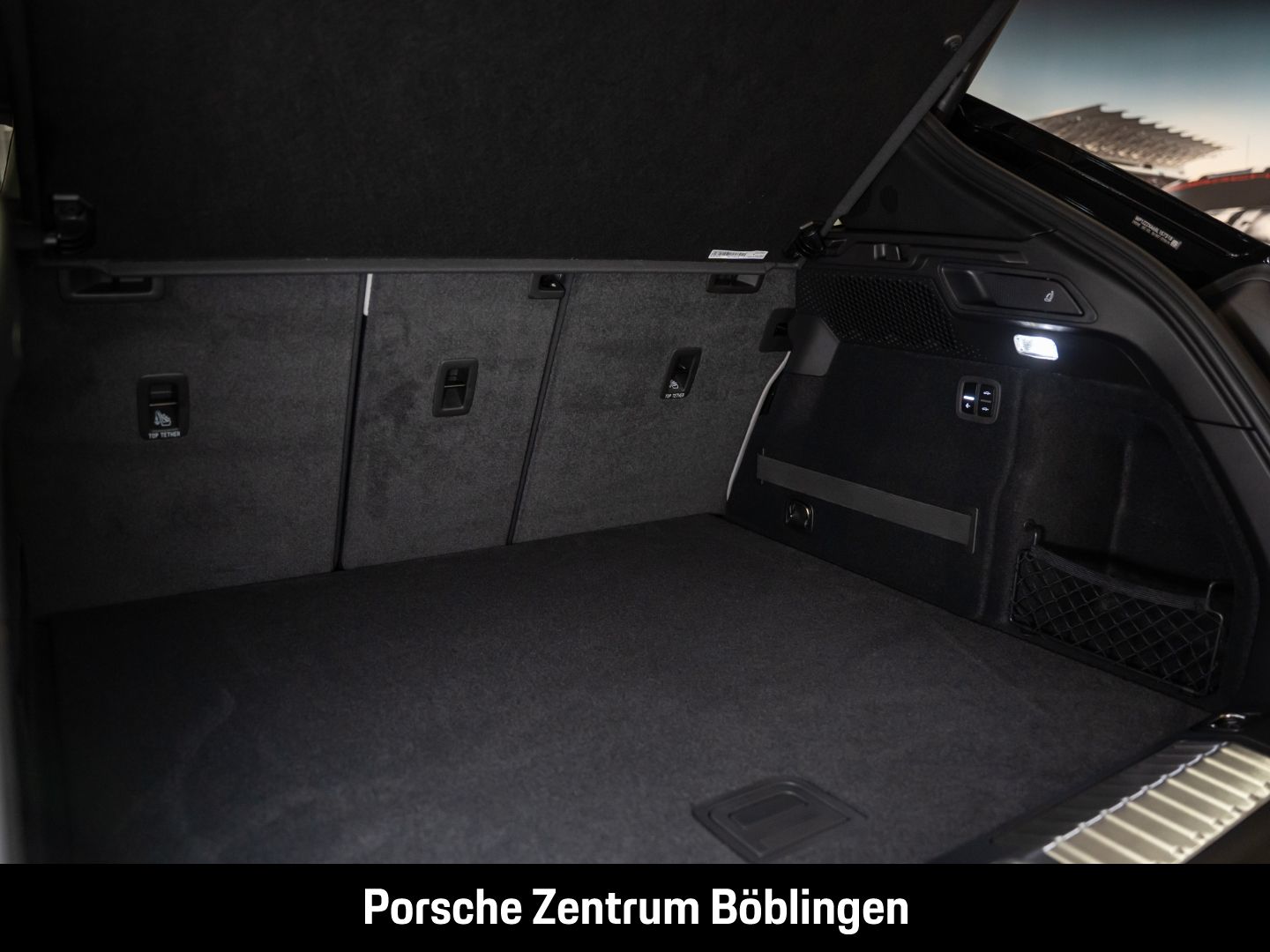 Porsche Macan 4S Hinterachslenkung InnoDrive Head-Up