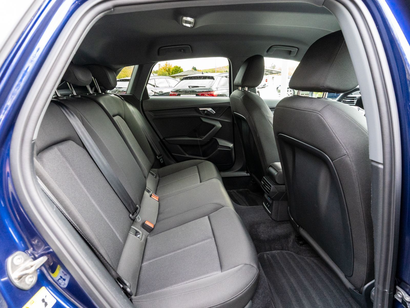 Audi A3 Sportback S line 30TDI NAVI LED GRA PDC SHZ