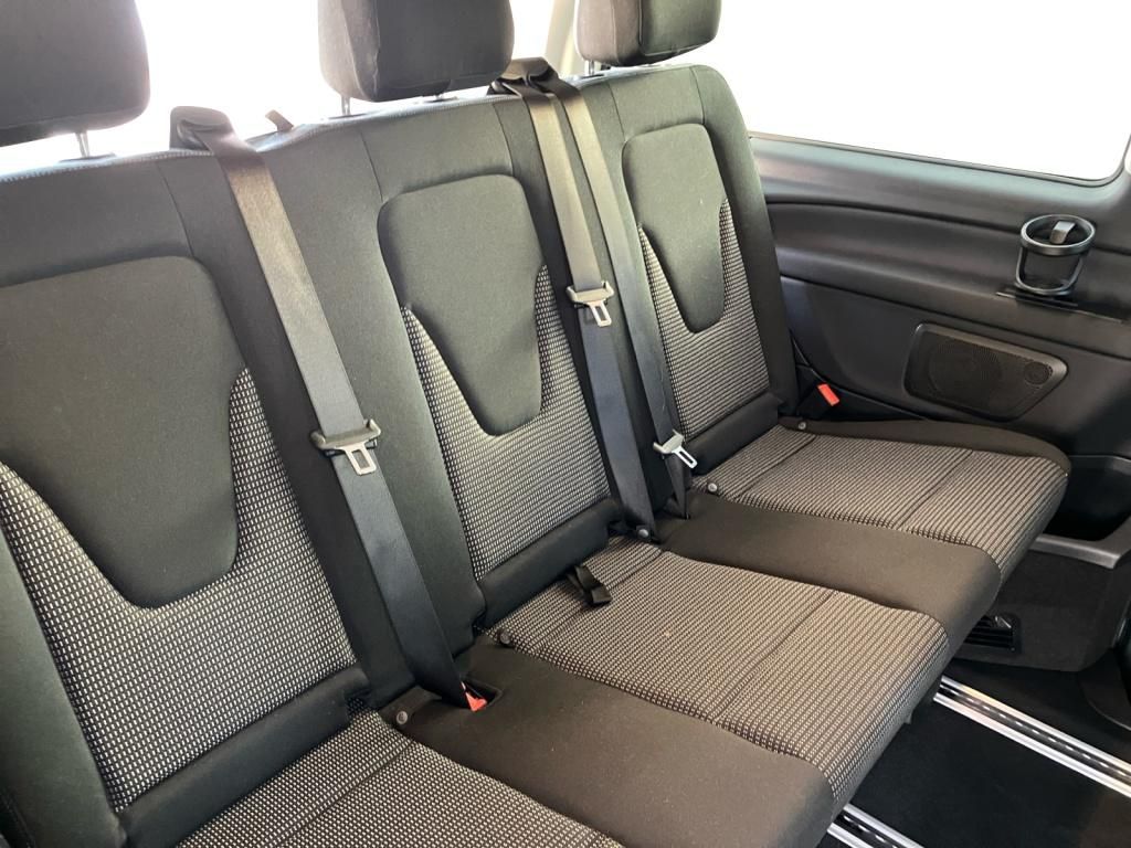 Mercedes-Benz V 220 d lang 4x2 * Style - Samsaru's Car Outlet