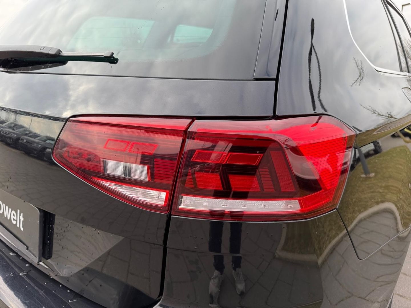 Volkswagen Passat 2.0 TDI DSG - Samsaru's Car Outlet