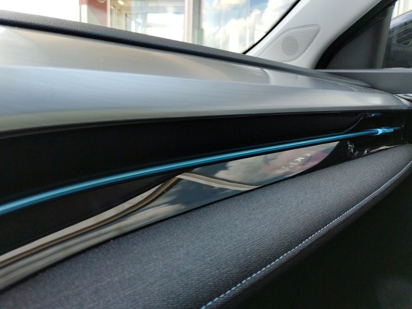 MG5 61,1 kWh Luxury - 8-fach bereift-