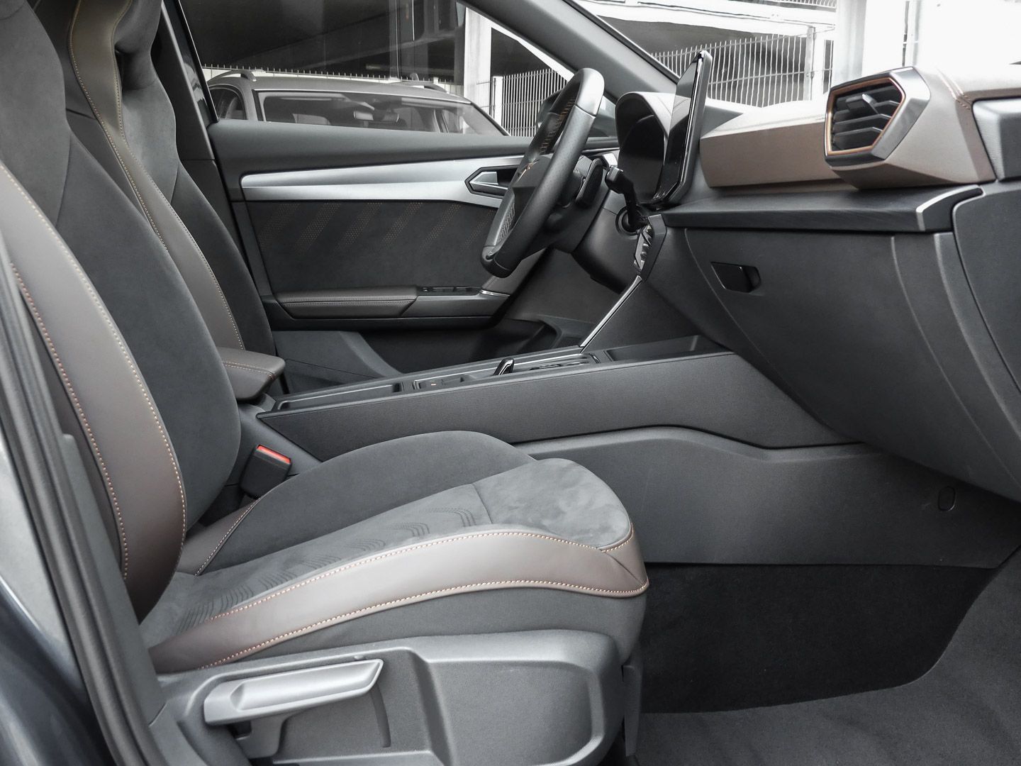 Cupra Formentor  VZ 2.0TSI 4DRIVE DSG BREMBO+AKRAPOVIC