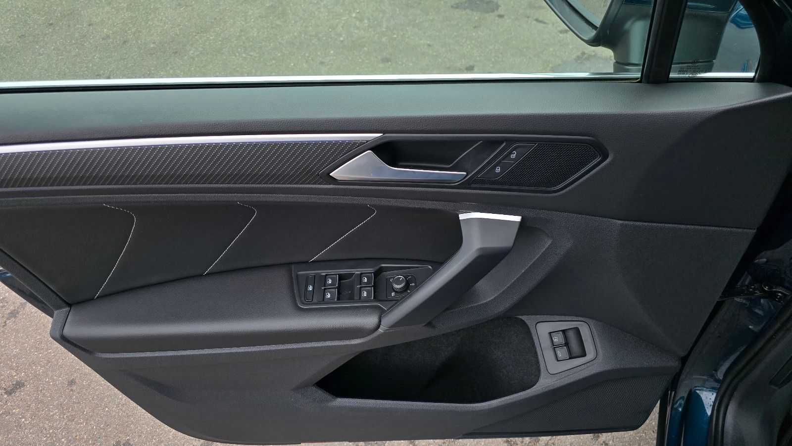 Volkswagen Tiguan 1.4 eHybrid DSG 3 x R-Line Pano/Leder/AHK