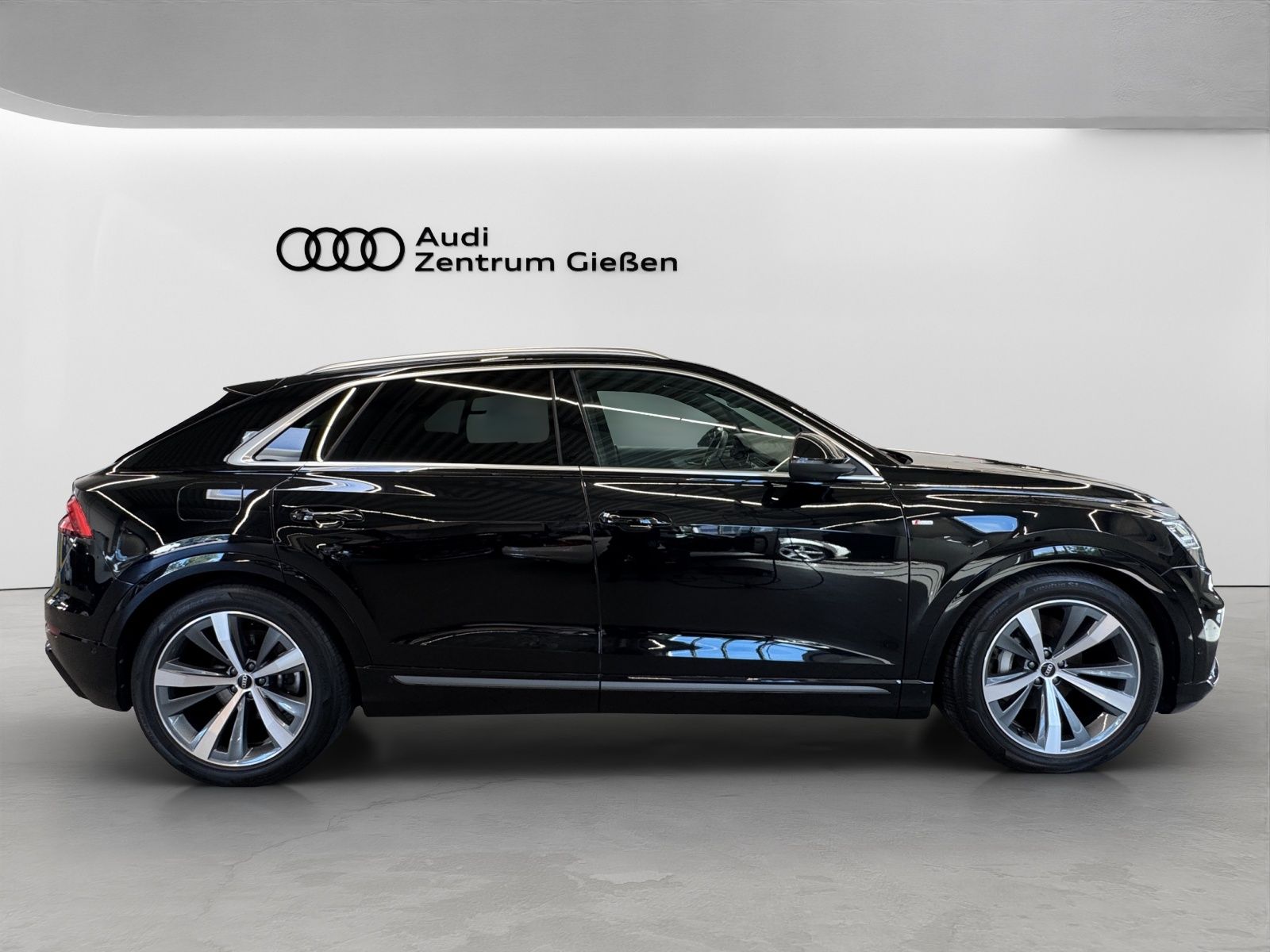Audi Q8 50 TDI quattro S line AHK Pano 360°Kamera