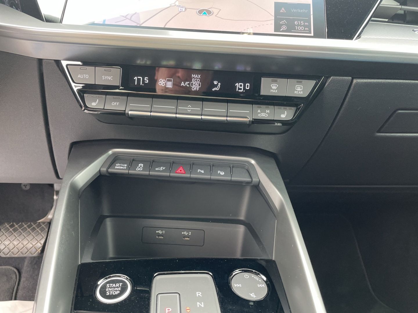 Audi A3 Sportback 45 TFSI e S line LED Kamera Pano vi