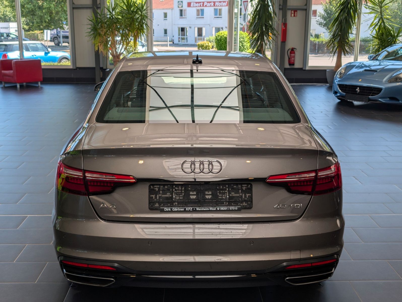 Audi A4 Lim 40 TDI S tronic advanced - Samsaru's Car Outlet
