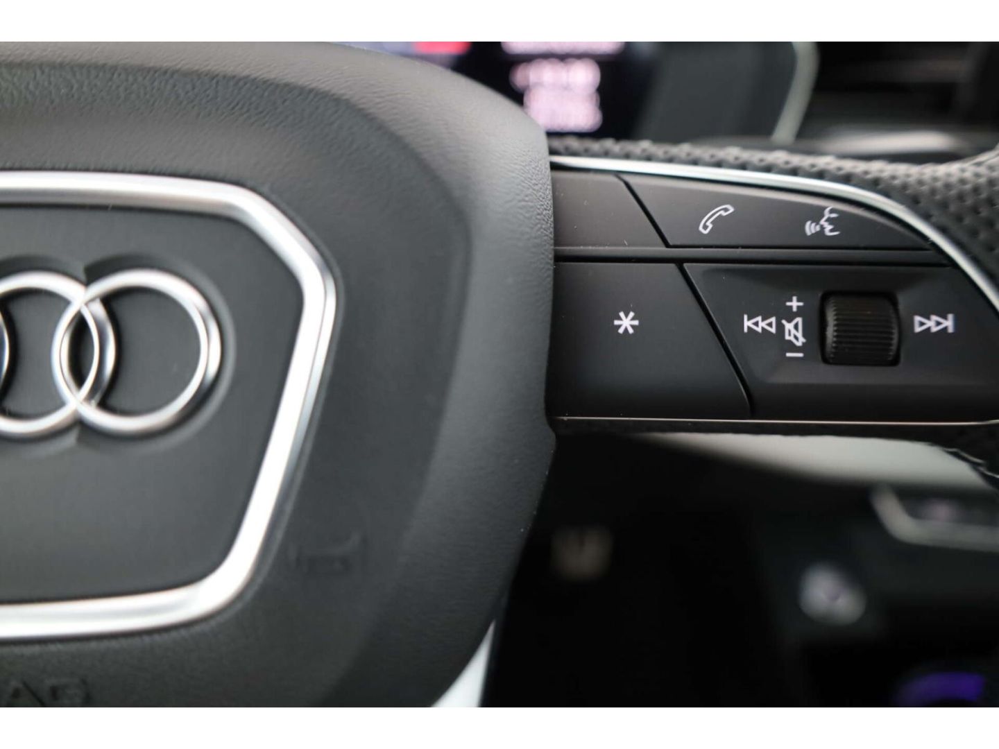 Audi A5 Cabriolet 45 TFSI qu S line AHK/HUD/NAV/19''