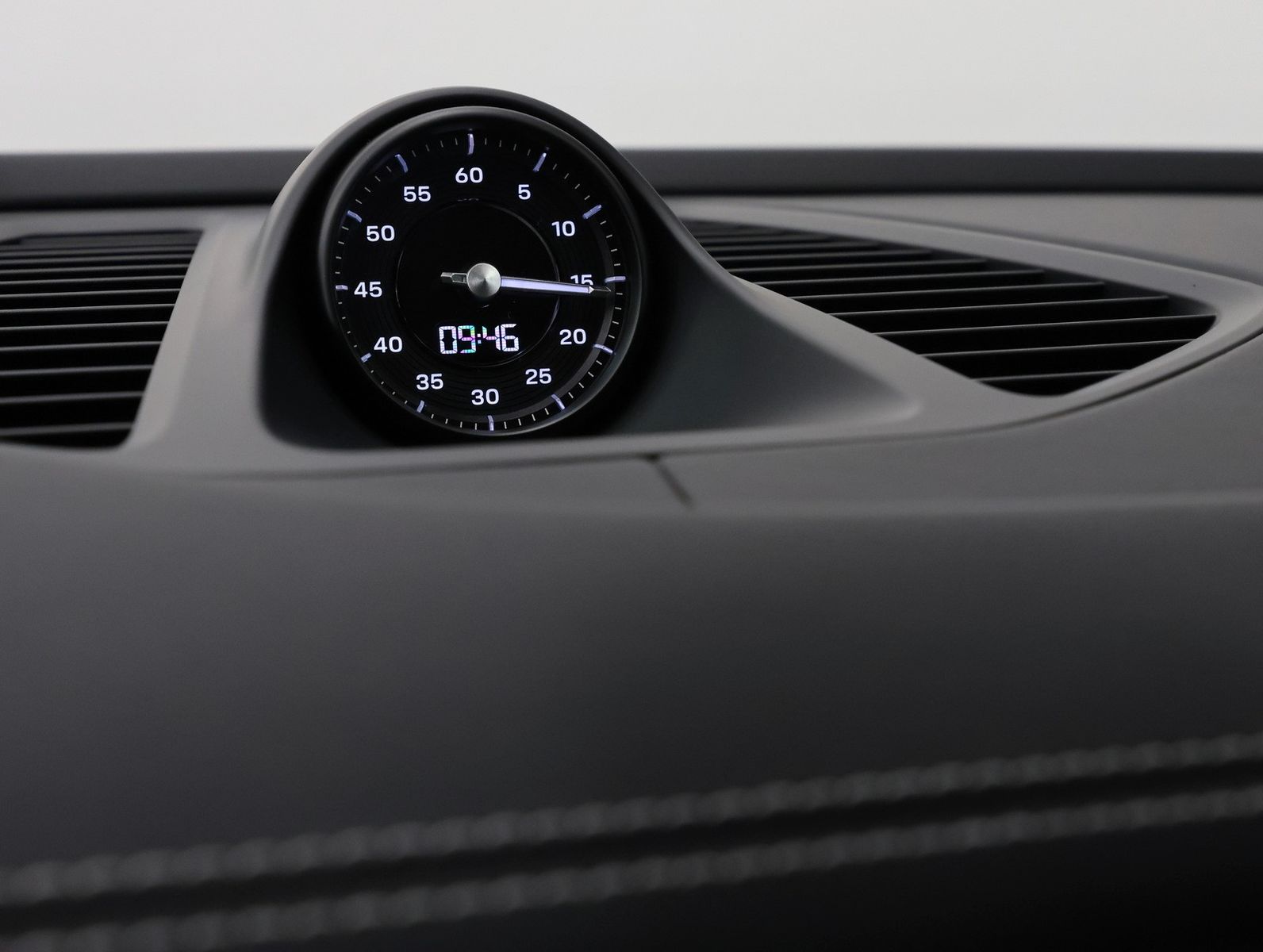 Porsche Macan Electric 4