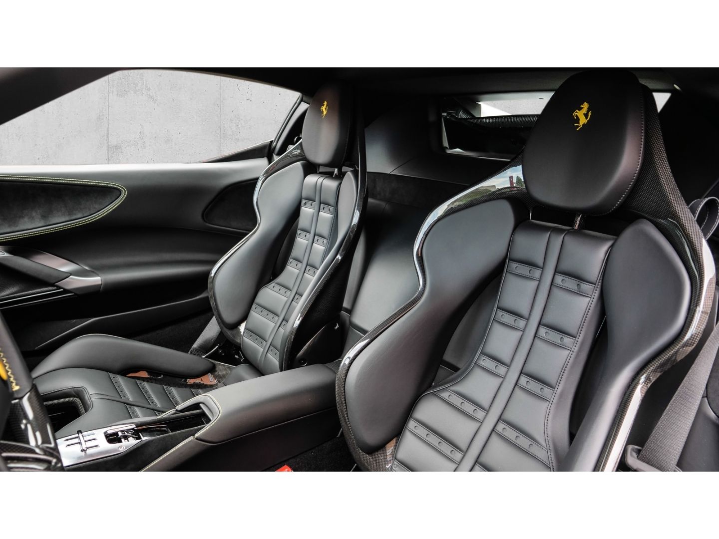 Ferrari SF90 Stradale - Samsaru's Car Outlet