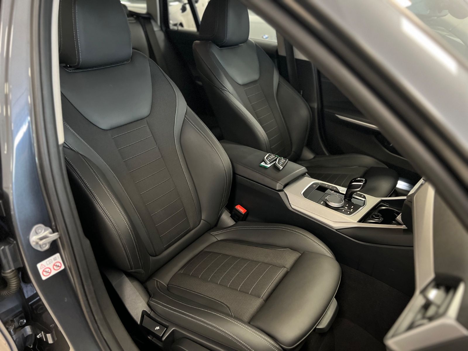 BMW 320e Advantage Aut - Samsaru's Car Outlet
