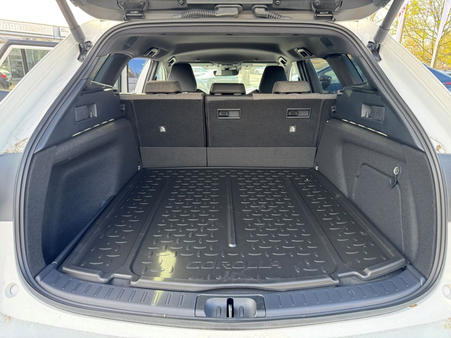 Toyota Corolla Touring Sports Hybrid Teamplayer / CarPl