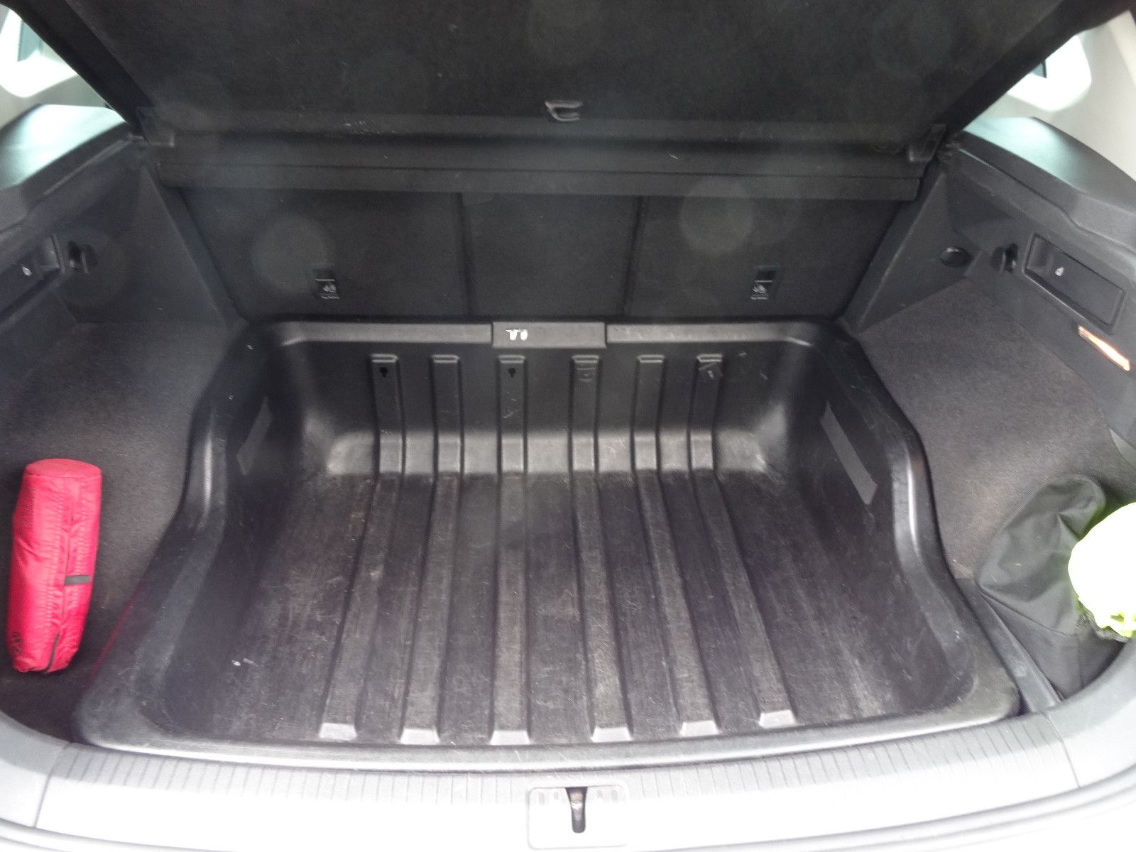 Volkswagen Tiguan 2.0 TDI SCR DSG 4MOTION Elegance - Samsaru's Car Outlet