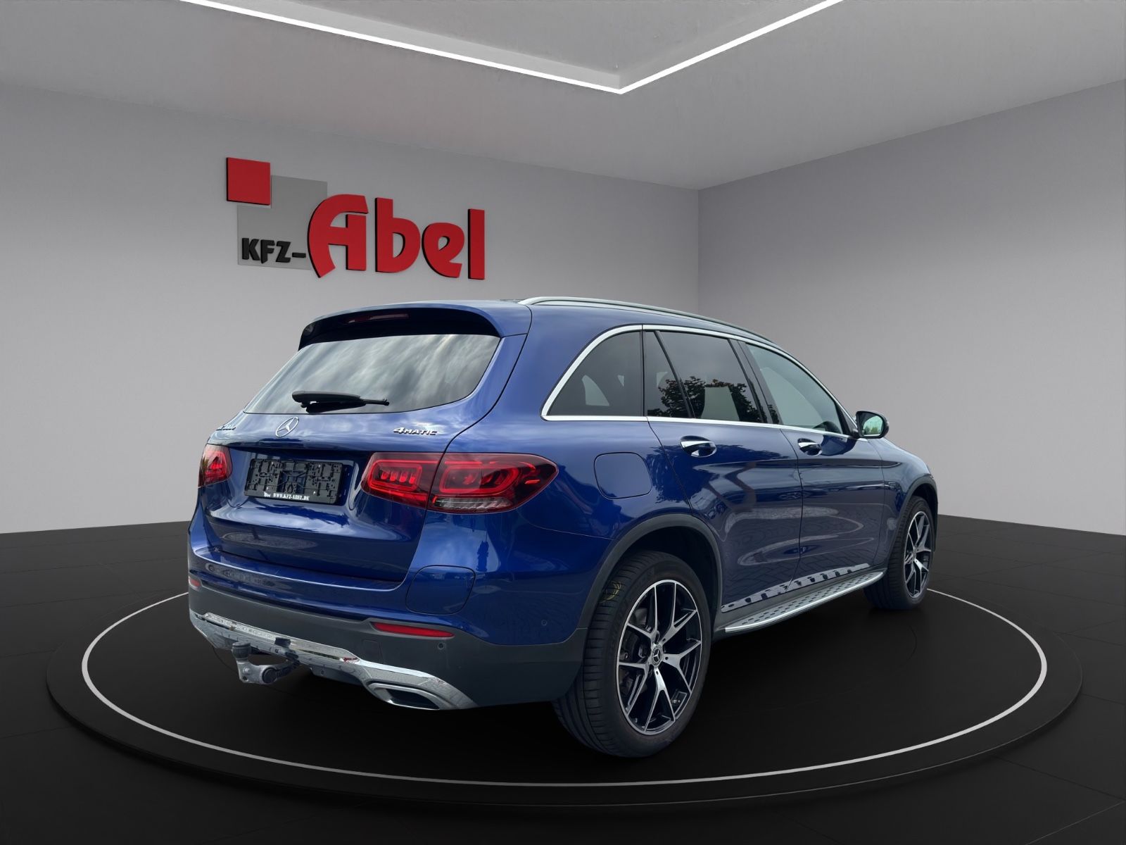 Mercedes-Benz GLC 300 e 4MATIC - Samsaru's Car Outlet