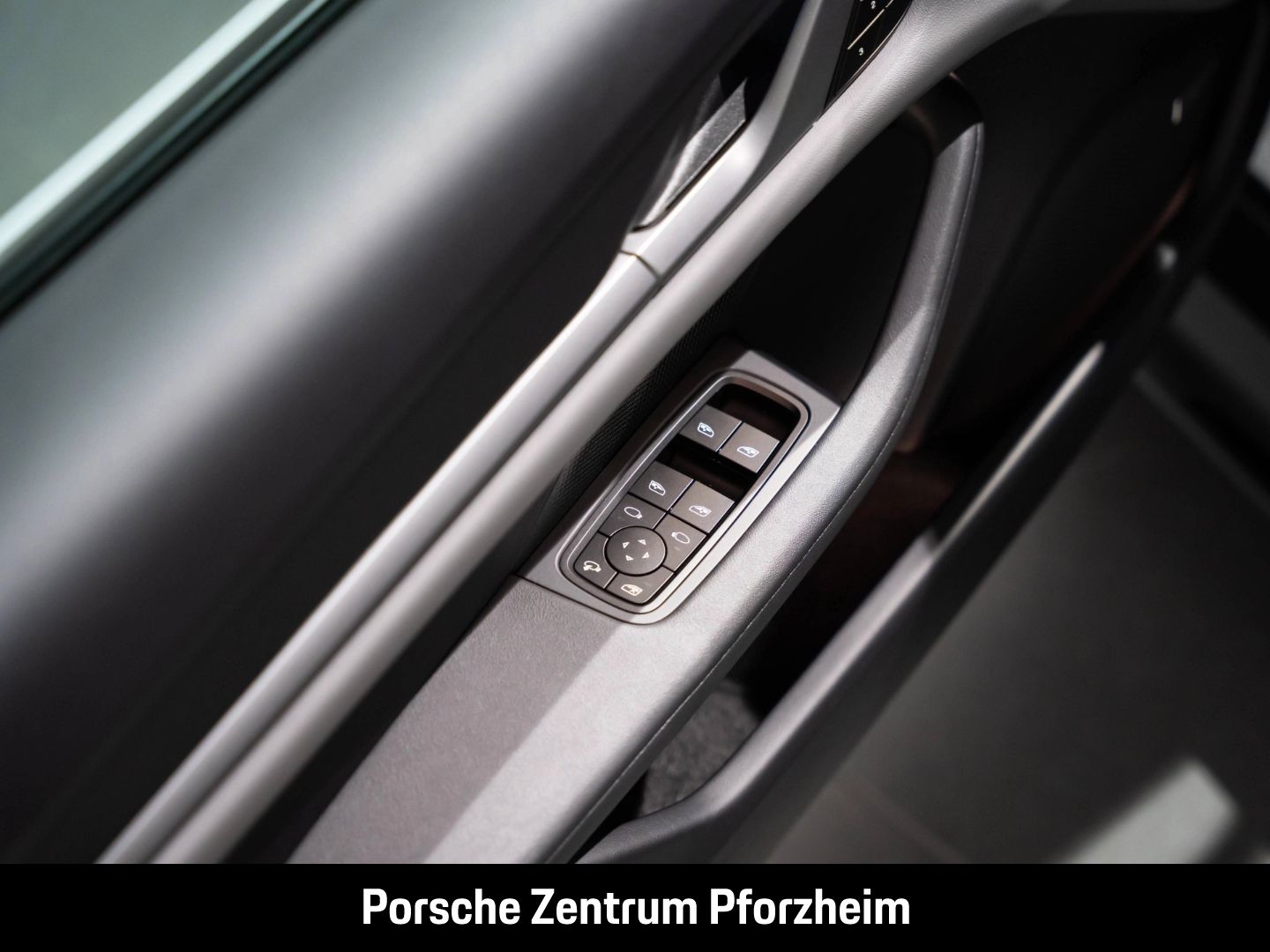 Porsche Taycan BOSE LED-Matrix Panoramadach Luftfederung