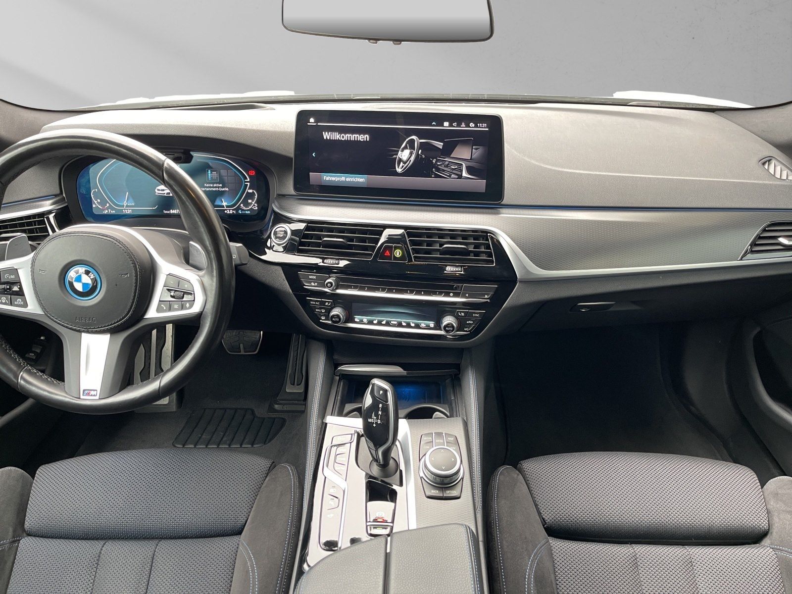 BMW 530e xDrive Touring DrivAssistProf HUD M Sport
