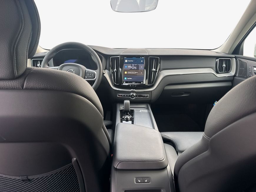 Volvo XC60 B5 B AWD Core GJR SiH AHK FIS WINTER LED