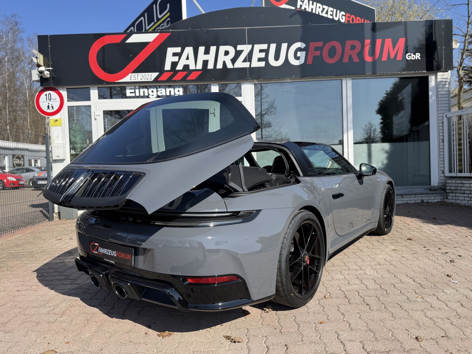 Porsche 992 .2 Targa 4 GTS T-Hybrid