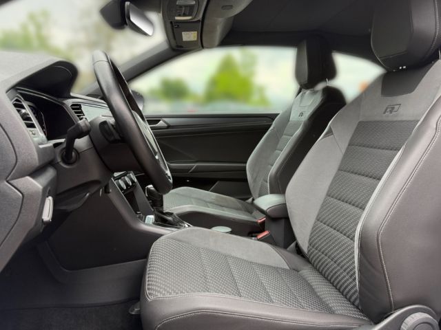 Volkswagen T-Roc R-Line 1.5 TSI DSG - Samsaru's Car Outlet