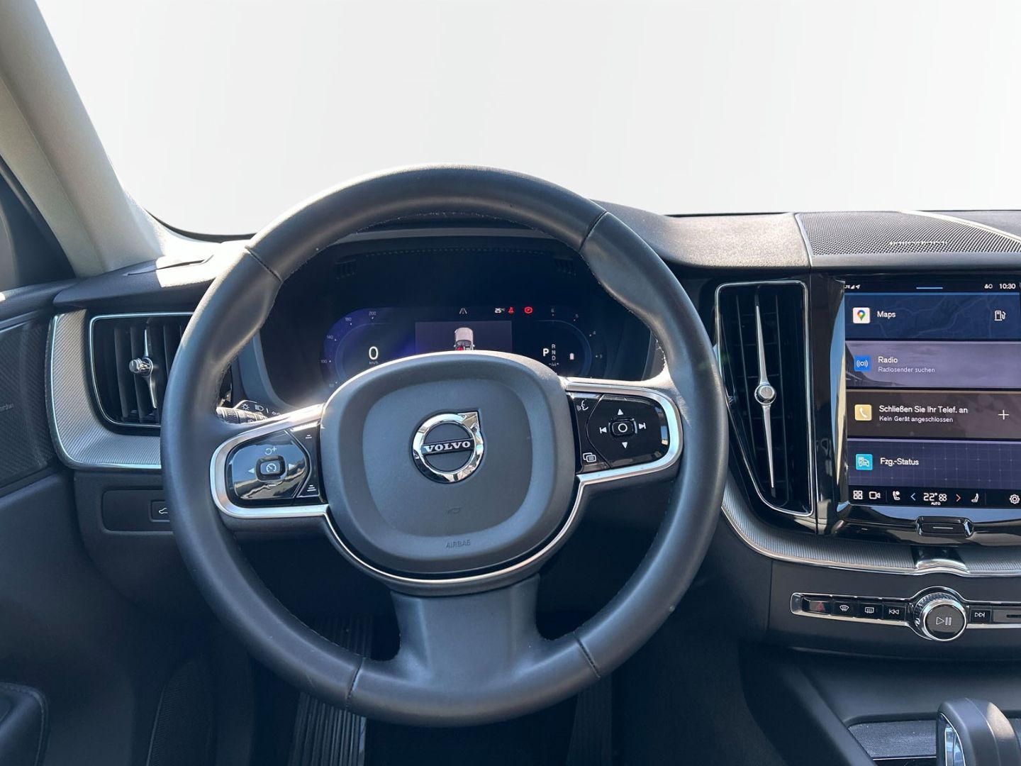 Volvo XC60 B4 Diesel AWD Plus Dark - Samsaru's Car Outlet