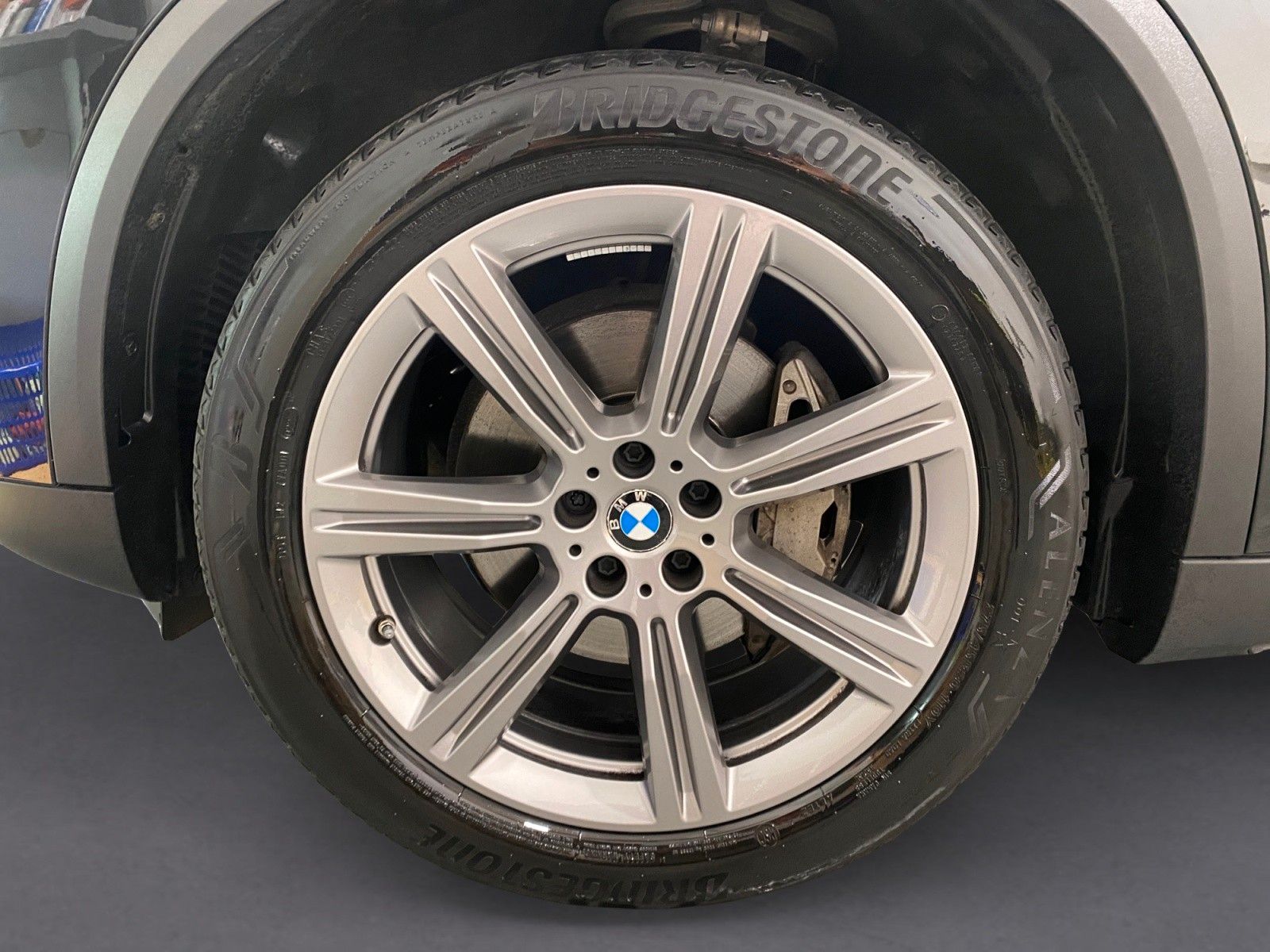 BMW X5 xDrive 30d M-Shadow HuD LEDER AHK LED 20 Zoll