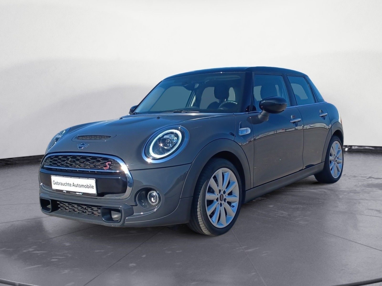 MINI Cooper S Sport Aut. - Samsaru's Car Outlet