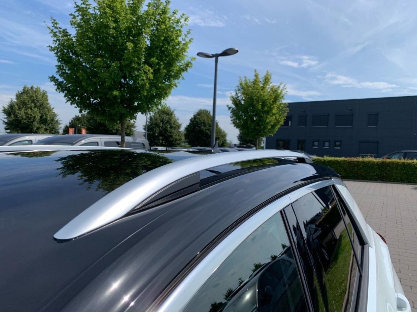 Volkswagen T-Roc 2.0 TDI R-Line - Samsaru's Car Outlet