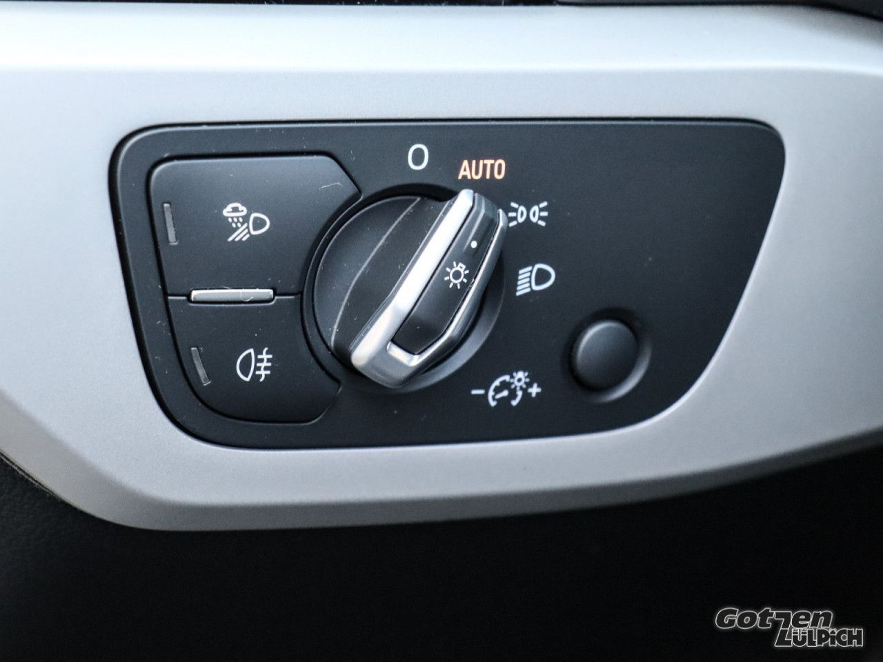 Audi A4 Avant 35 2.0 TFSI Navi Businesspaket - Samsaru's Car Outlet