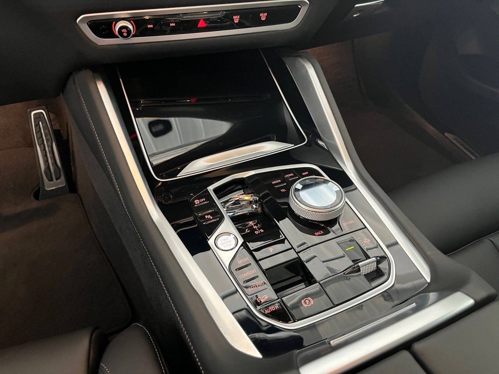 BMW X6 xDrive 40d M SPORT/LED/AHK/PANO-DA/H&K