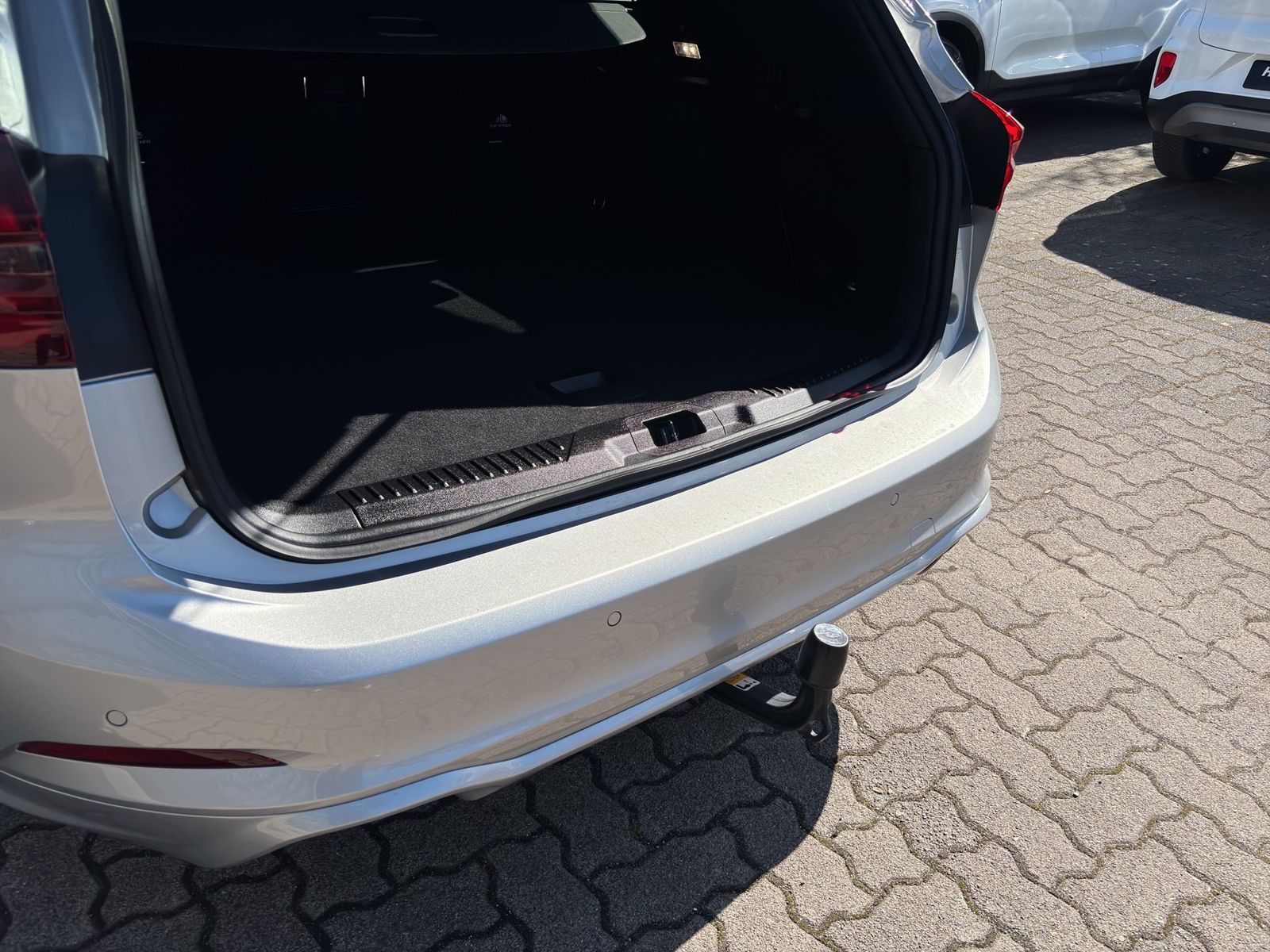 Ford Focus ST-Line X Turnier Aut.*AHK*ACC*HUD*KAM*NAV