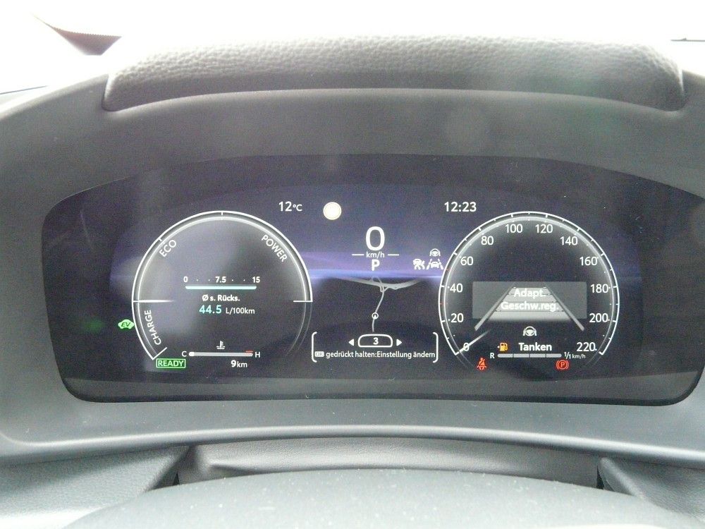 Toyota C-HR Team D  2,0 Hybrid