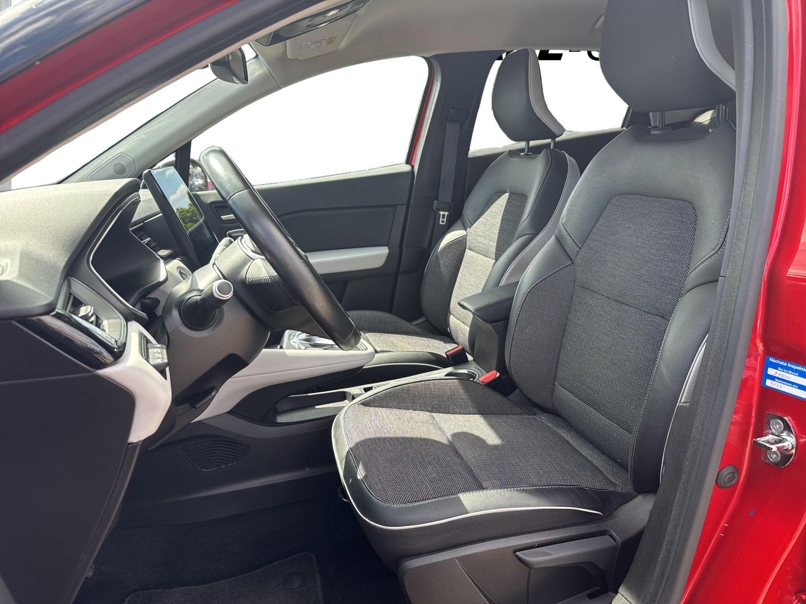 Renault Captur E-TECH 160 Edition One - Samsaru's Car Outlet