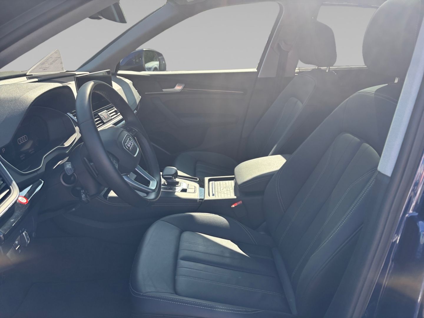 Audi Q5 40 TDI quattro Advanced - Samsaru's Car Outlet