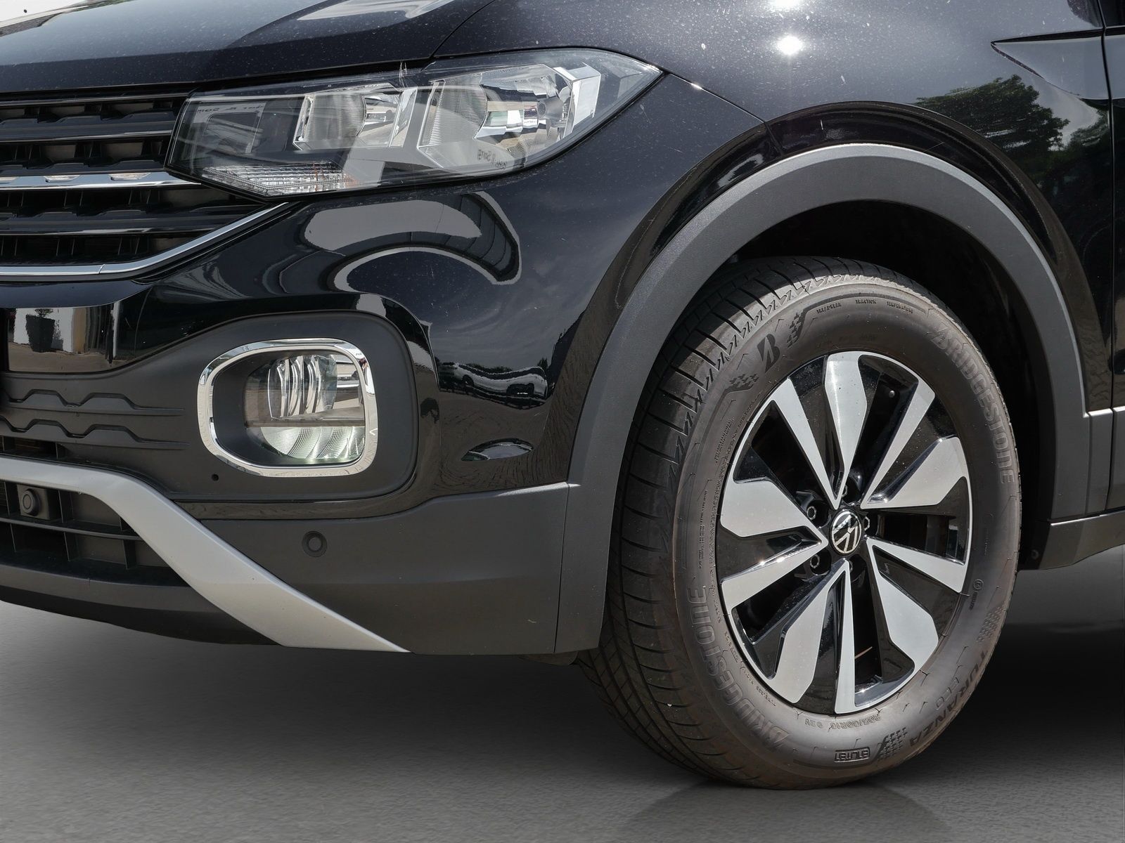 Volkswagen T-Cross Life Move 1.0 TSI - Samsaru's Car Outlet