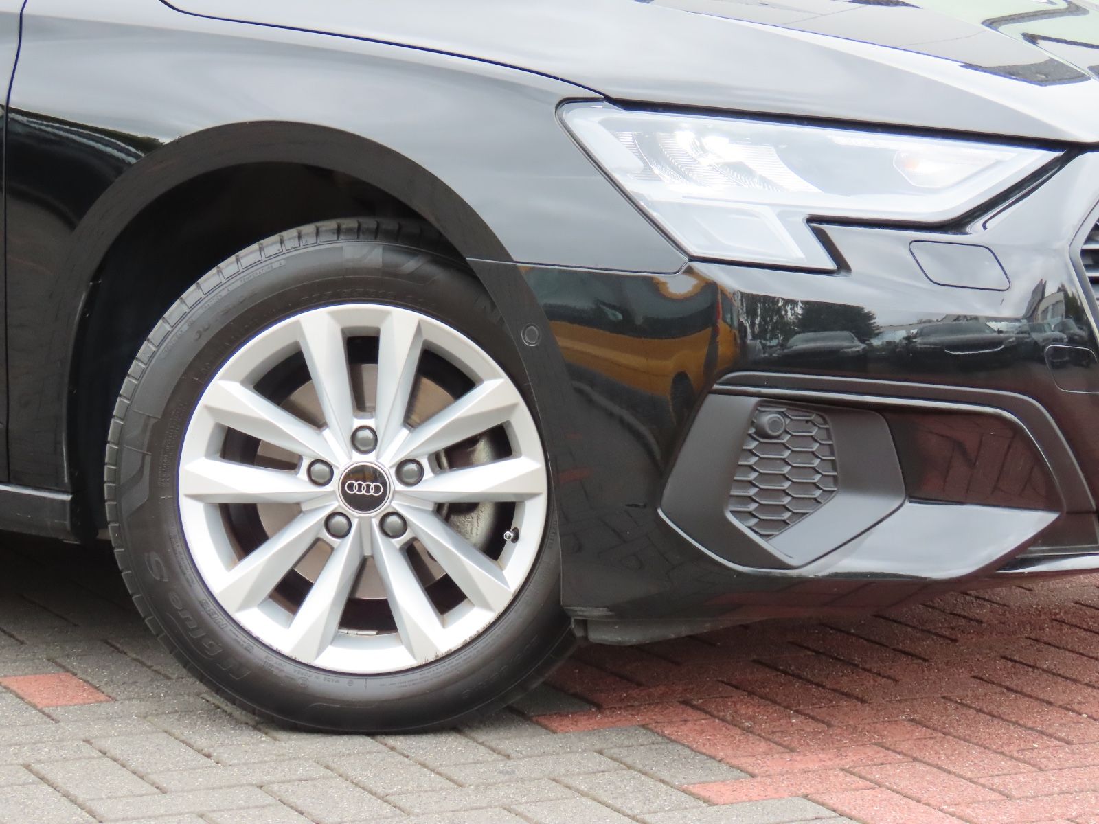 Audi A3 35 TFSI Sportback Autom. Sportsitze Navi