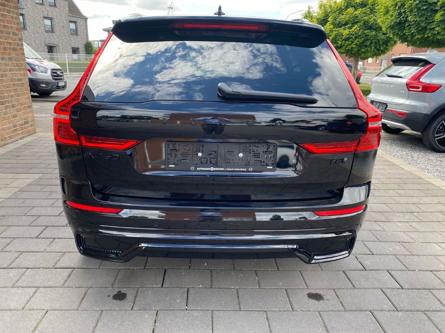 Volvo XC60 T8 Black Edition Ultra Plug-In AHK AWD Twin