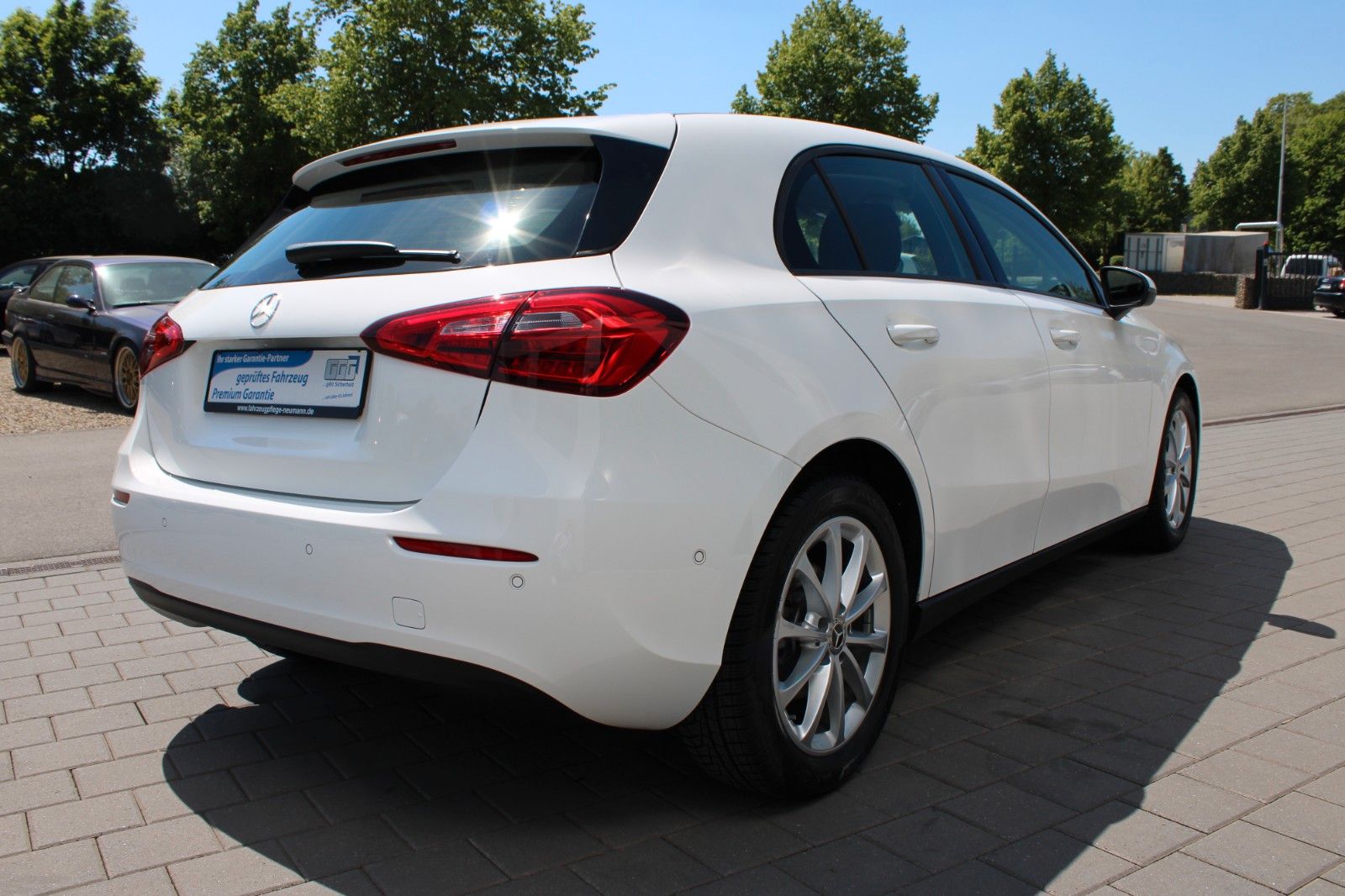 Mercedes-Benz A 200 - Samsaru's Car Outlet