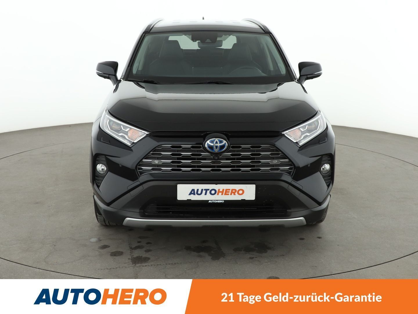 Toyota RAV 4 2.5 Hybrid 4x4 Lounge - Samsaru's Car Outlet